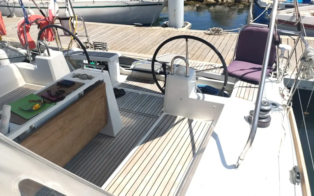 slider 14 Beneteau Oceanis 38.1