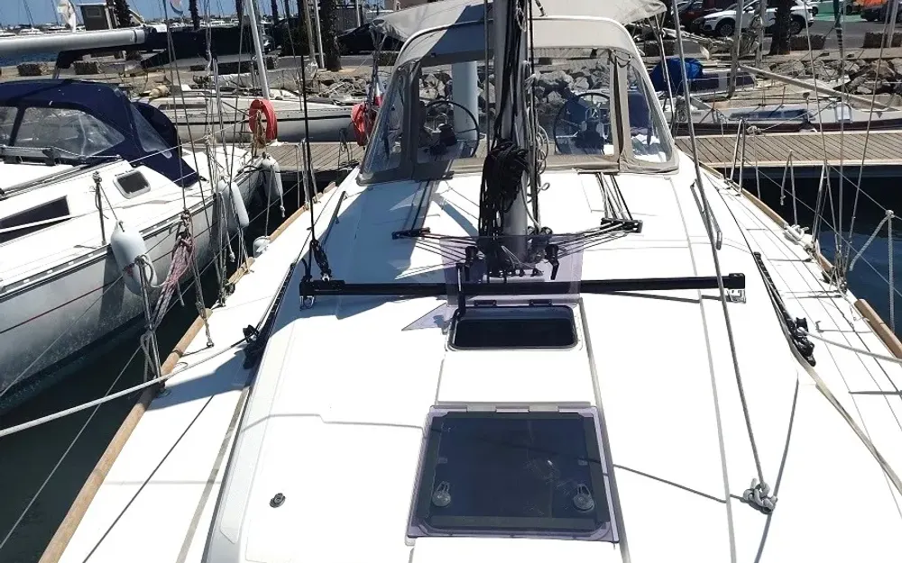 slider 31 Beneteau Oceanis 38.1