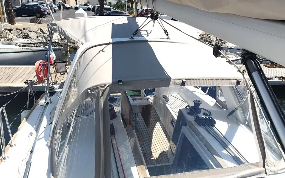 slider 34 Beneteau Oceanis 38.1