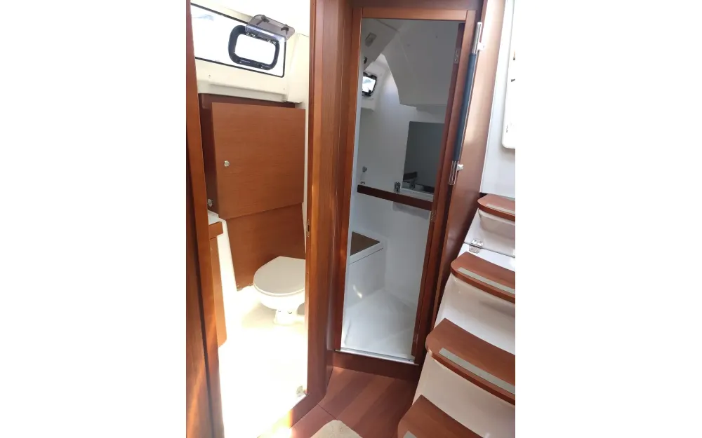slider 45 Beneteau Oceanis 38.1
