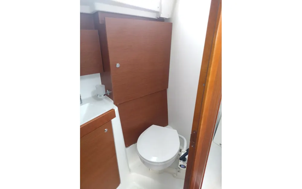 slider 46 Beneteau Oceanis 38.1