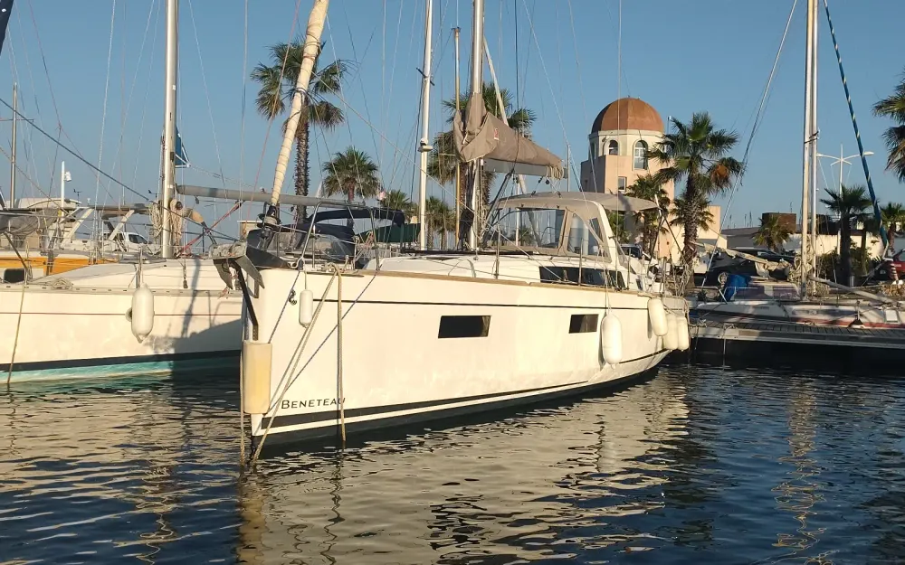 slider 4 Beneteau Oceanis 38.1