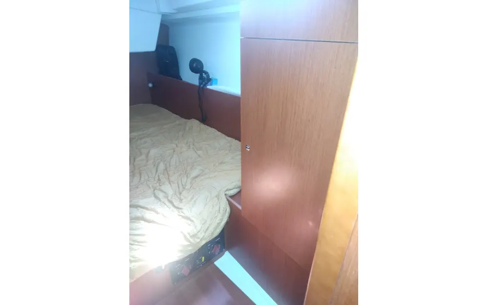 slider 65 Beneteau Oceanis 38.1