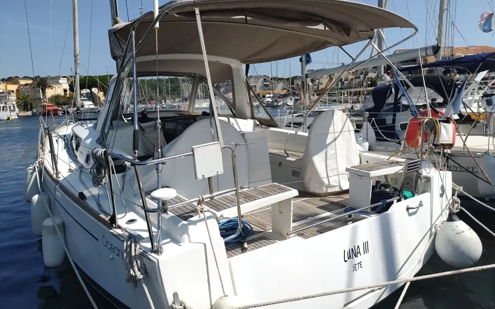 slider 7 Beneteau Oceanis 38.1