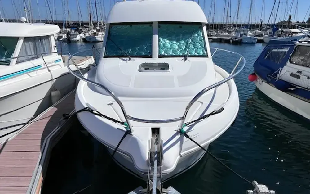 slider 3 Jeanneau Merry Fisher 805