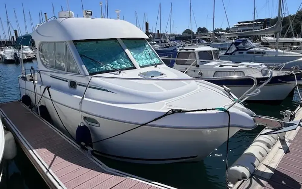 slider 4 Jeanneau Merry Fisher 805