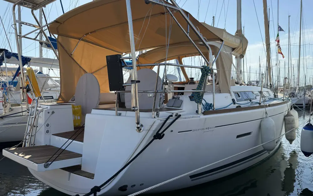 slider 3 Dufour  405 Grand Large