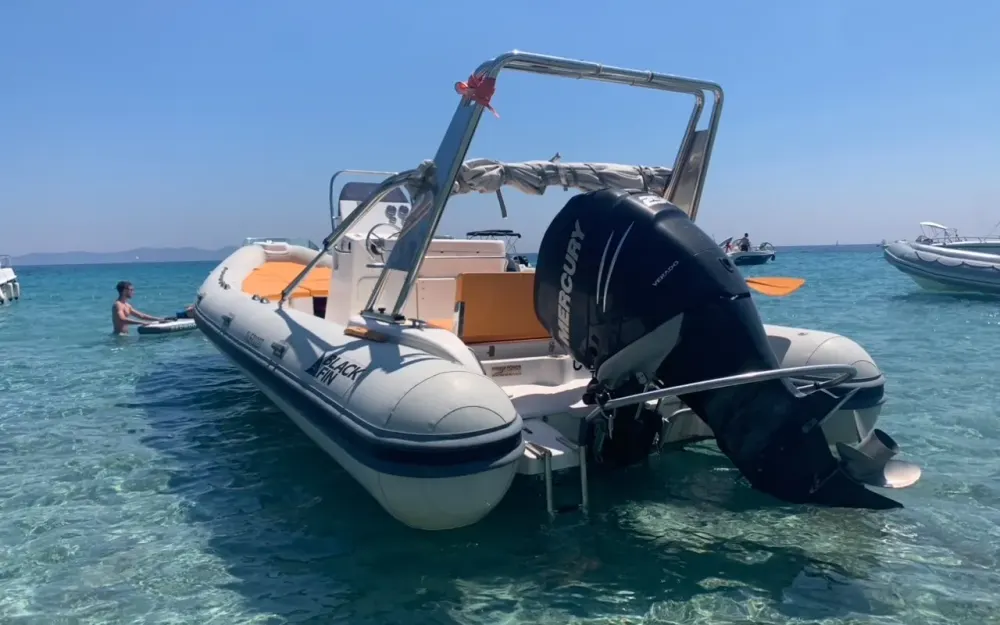 slider 1 Black Fin Classic 760