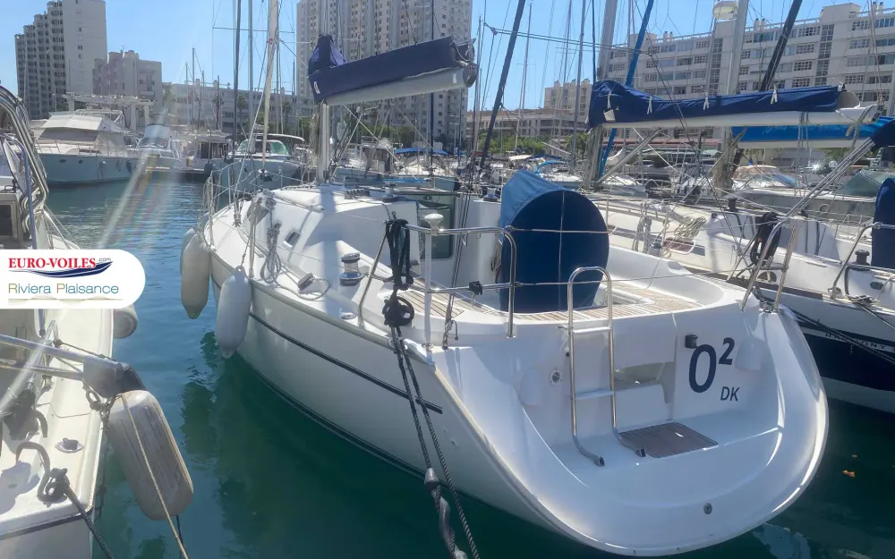 slider 0 Jeanneau Sun Odyssey 37