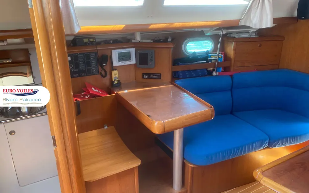 slider 9 Jeanneau Sun Odyssey 37