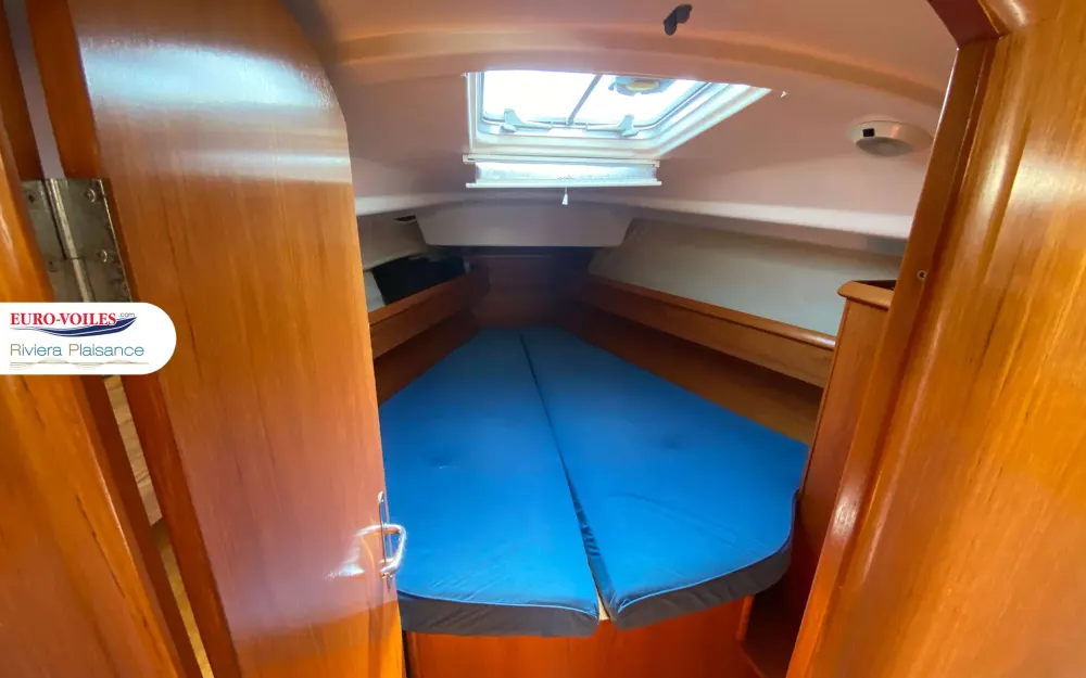 slider 13 Jeanneau Sun Odyssey 37