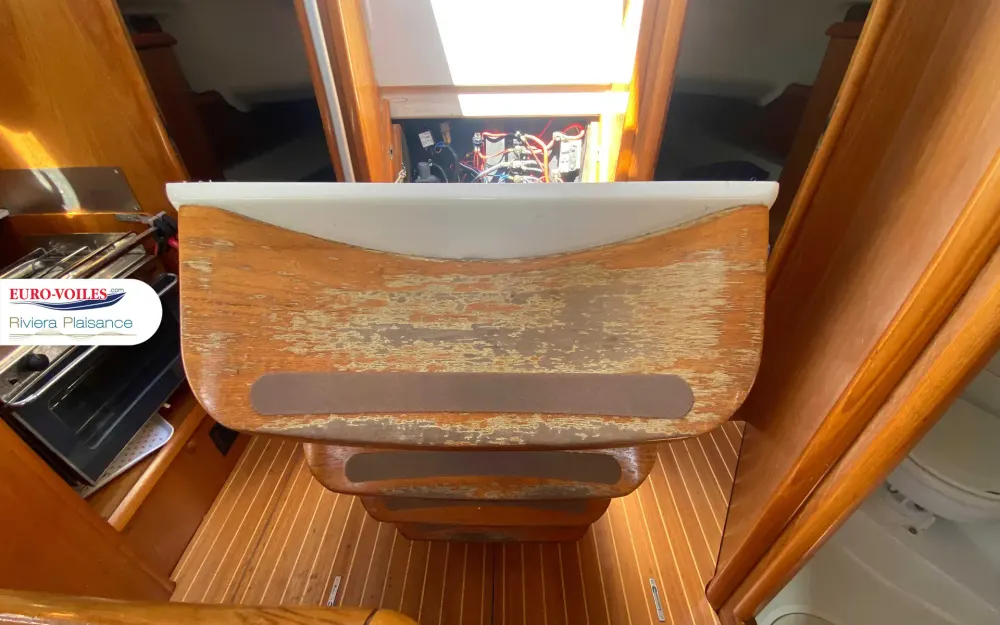 slider 16 Jeanneau Sun Odyssey 37
