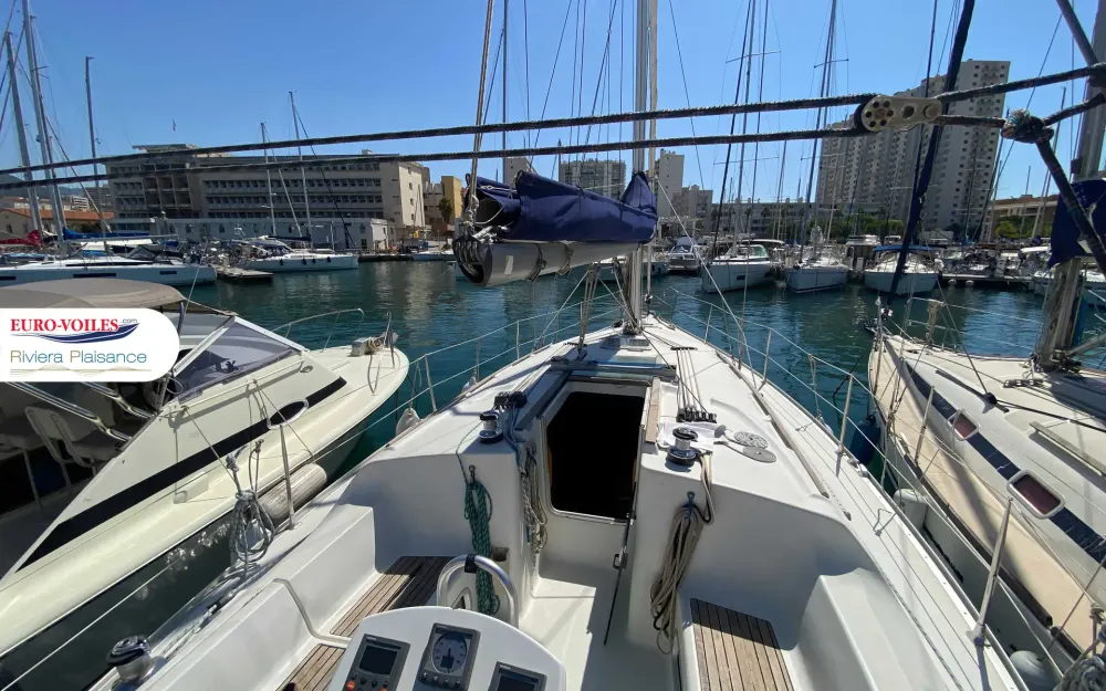 slider 7 Jeanneau Sun Odyssey 37