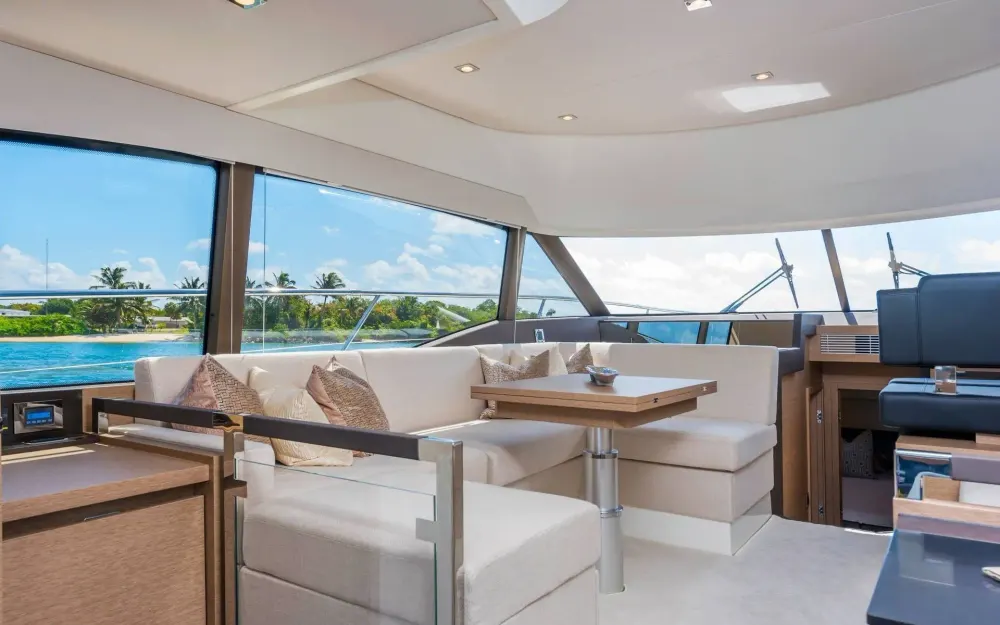slider 9 Prestige Yachts Prestige 460 Fly