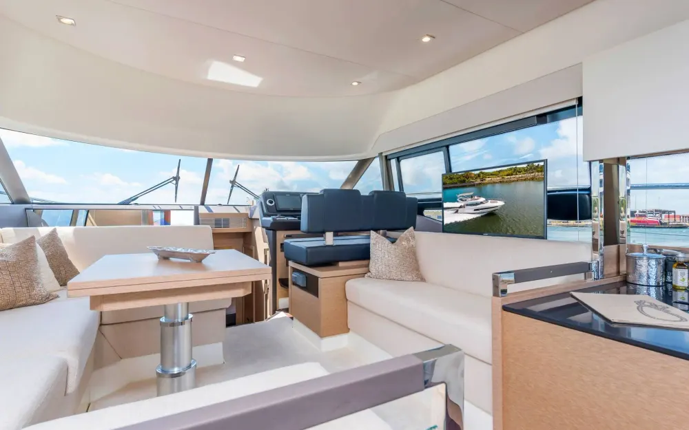 slider 10 Prestige Yachts Prestige 460 Fly