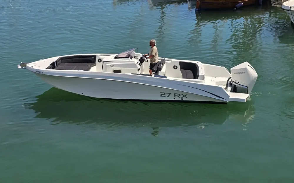 slider 1 Pacific Craft  27 RX