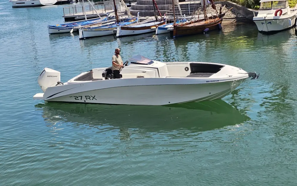 slider 8 Pacific Craft  27 RX