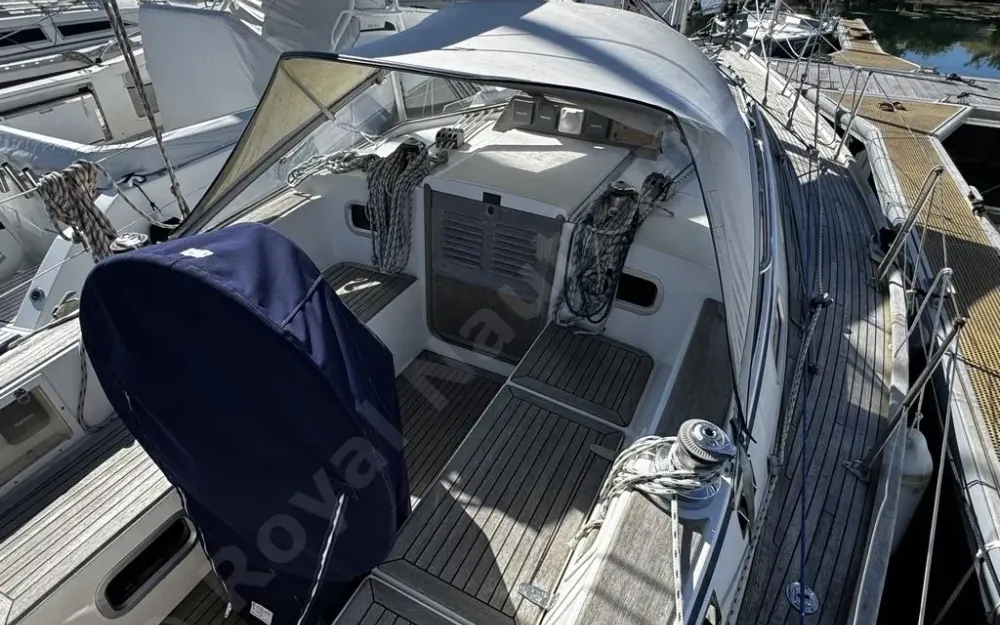 slider 16 Hallberg Rassy  34