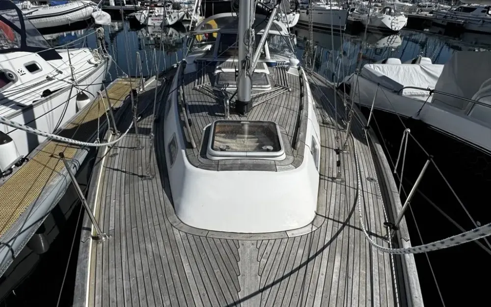 slider 4 Hallberg Rassy  34