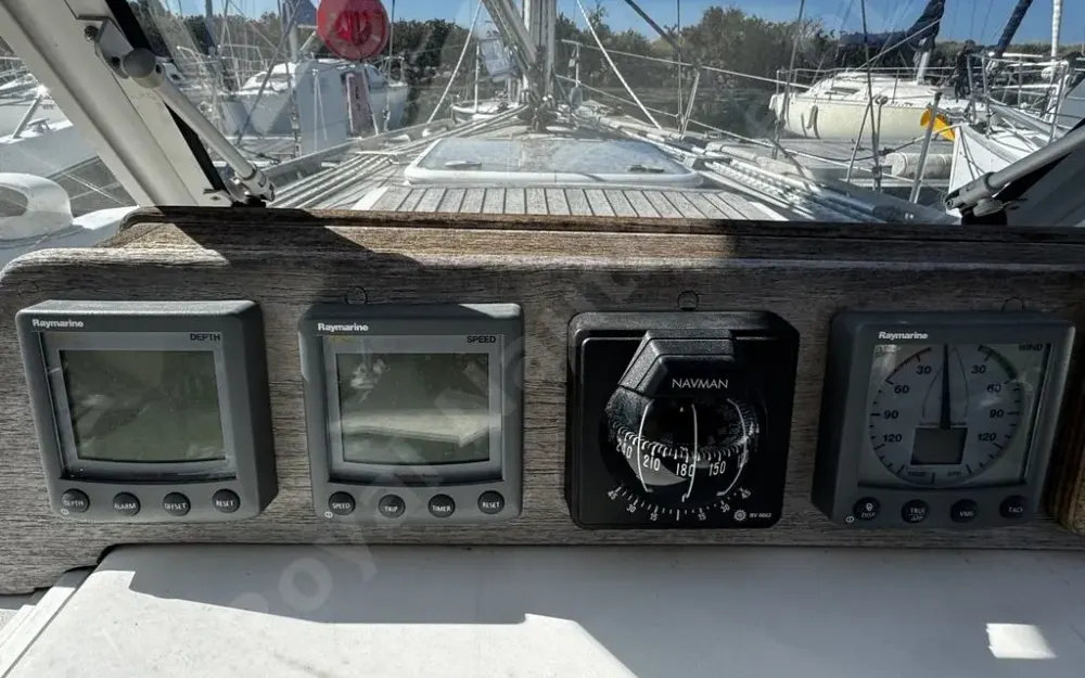 slider 8 Hallberg Rassy  34