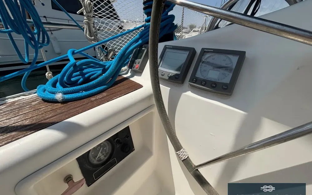 slider 35 Dufour  385