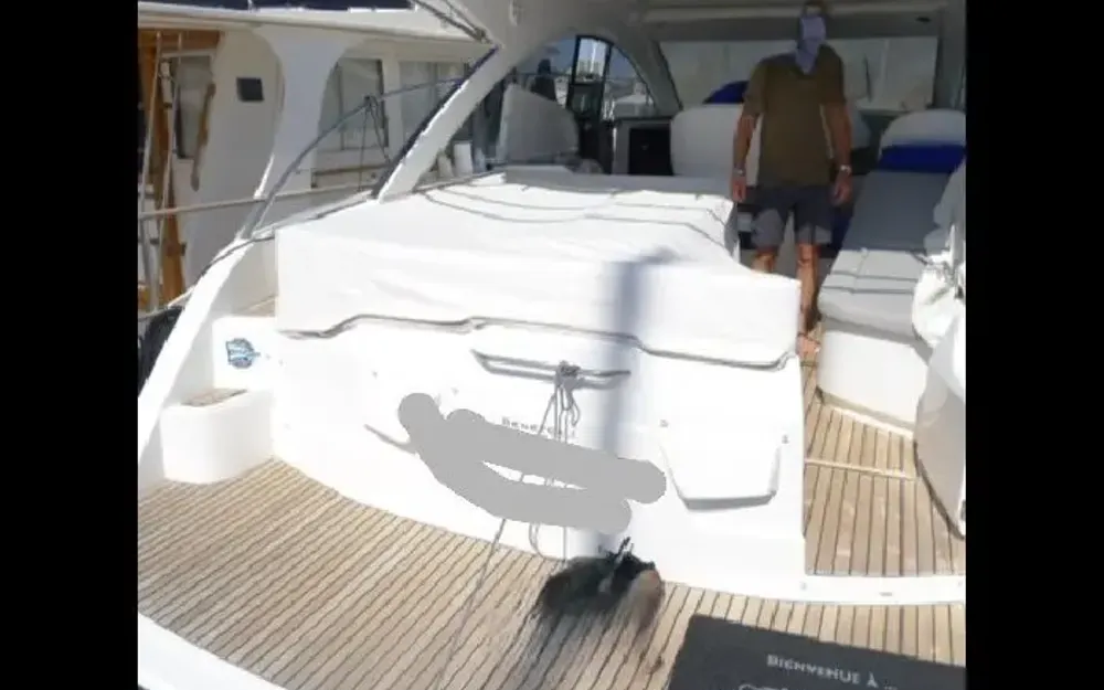 slider 9 Beneteau Flyer Gran Turismo 38