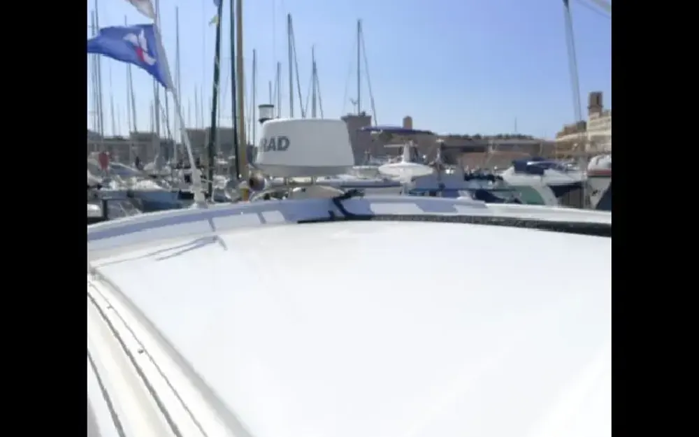slider 7 Beneteau Flyer Gran Turismo 38