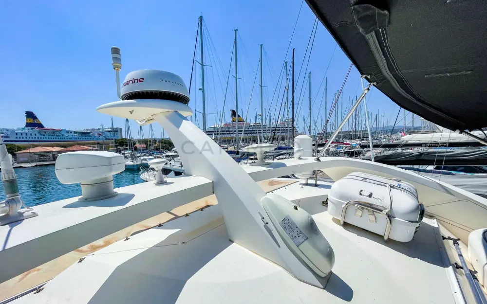 slider 12 Pearl Yachts Pearl 60