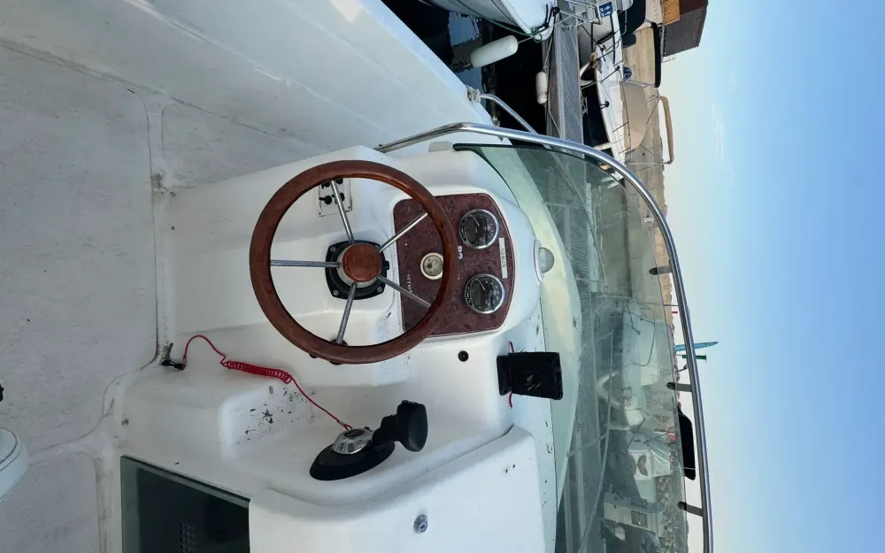 slider 2 B2 Marine  650 Open