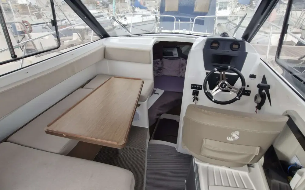 slider 11 Beneteau Antares 780 HB