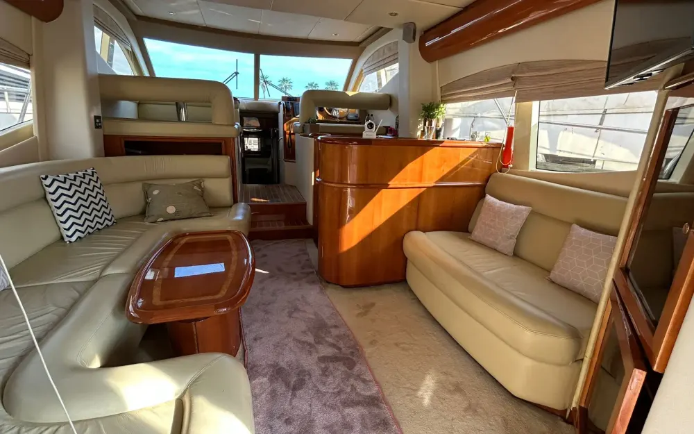 slider 6 Majesty Yachts Majesty 50