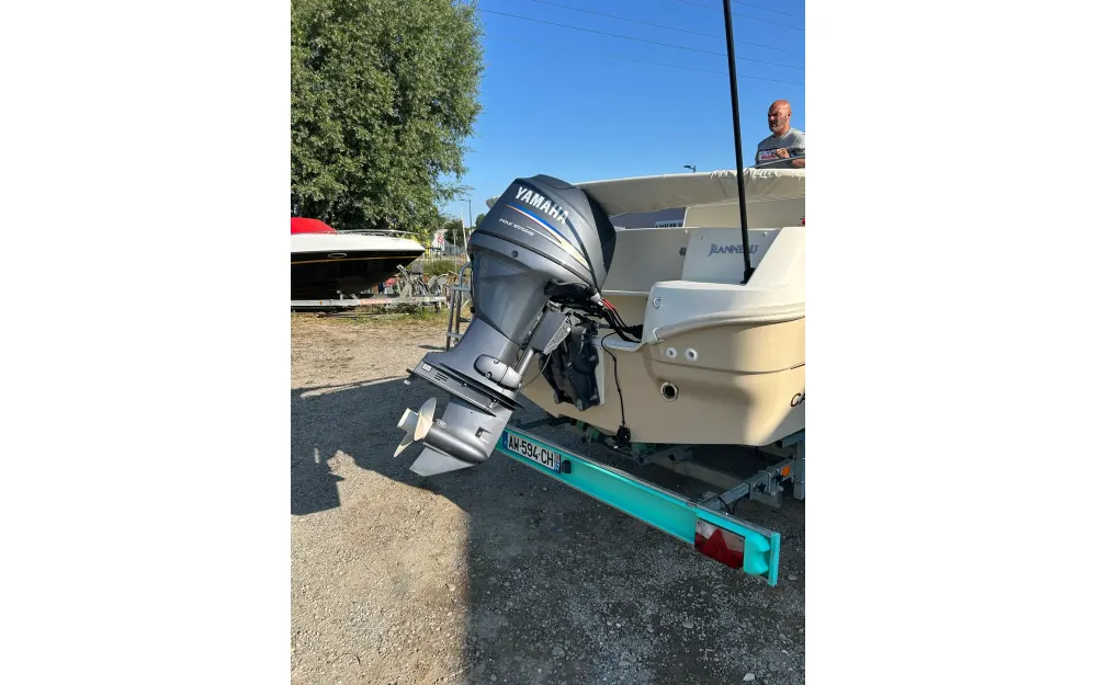 slider 1 Jeanneau Cap Camarat 505 CC