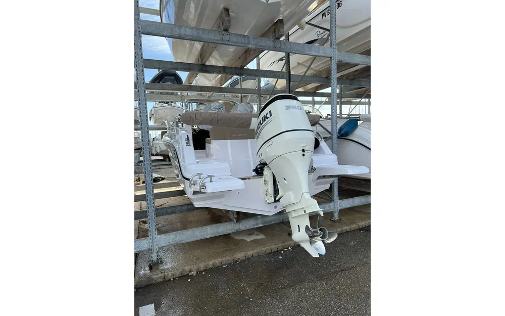 slider 16 Ranieri Next 220 Sh