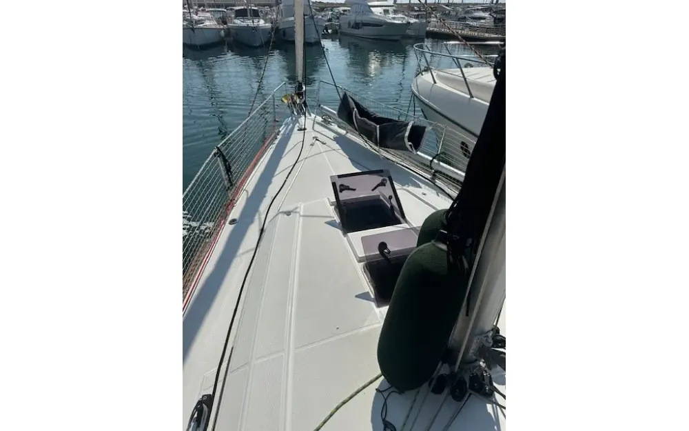 slider 6 Beneteau Oceanis 38.1