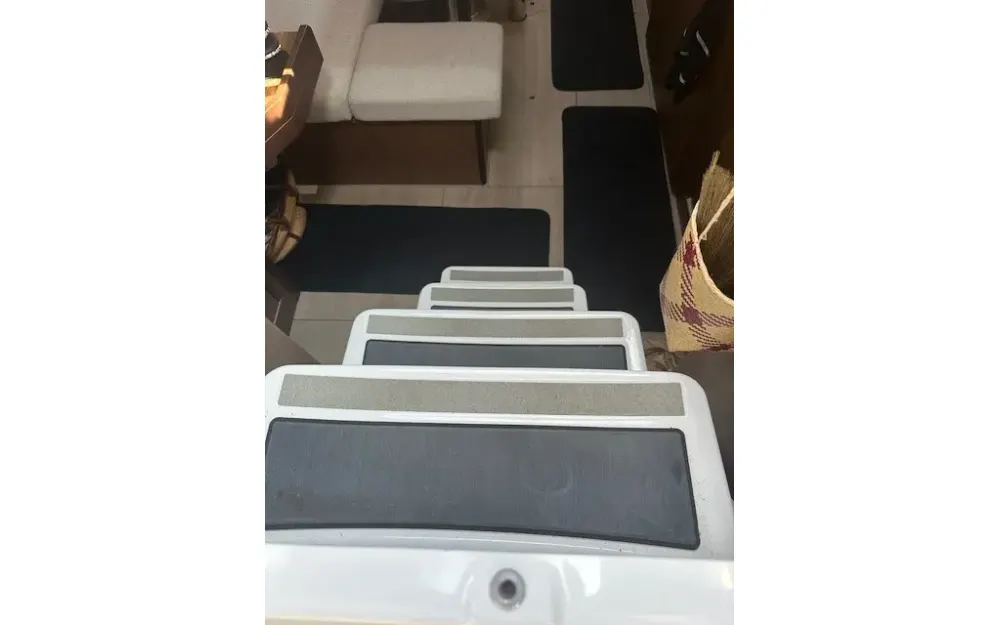slider 8 Beneteau Oceanis 38.1