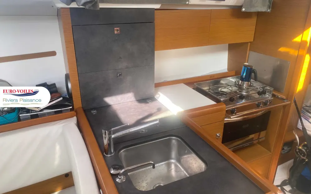 slider 8 Jeanneau Sun Odyssey 349