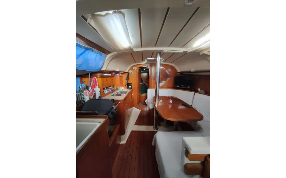 slider 4 Beneteau Oceanis 351