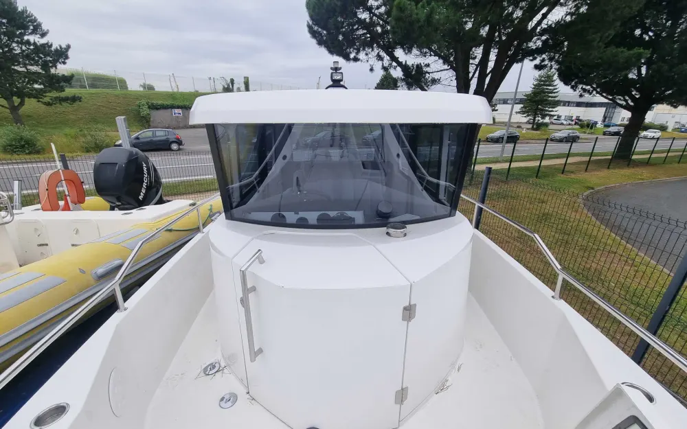 slider 9 Axopar  28 Open