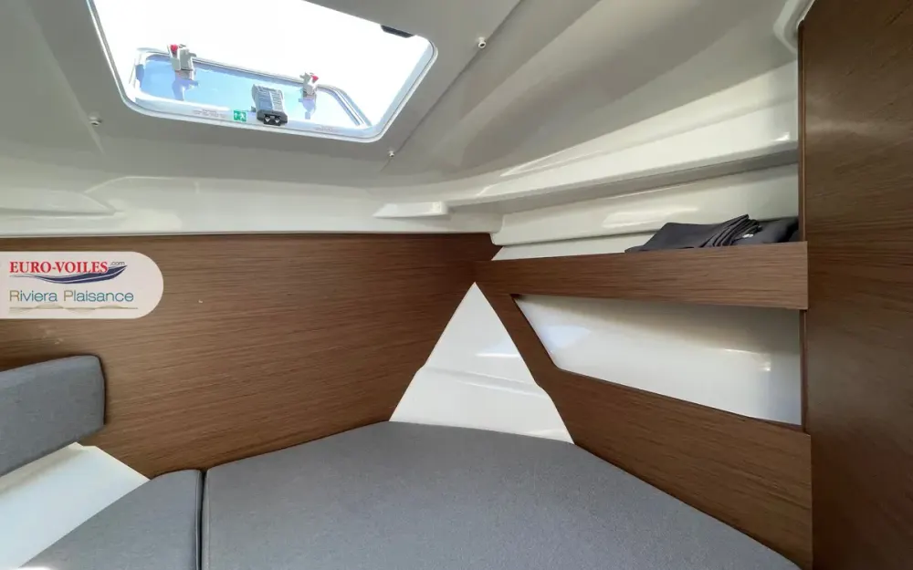 slider 6 Jeanneau Merry Fisher 795