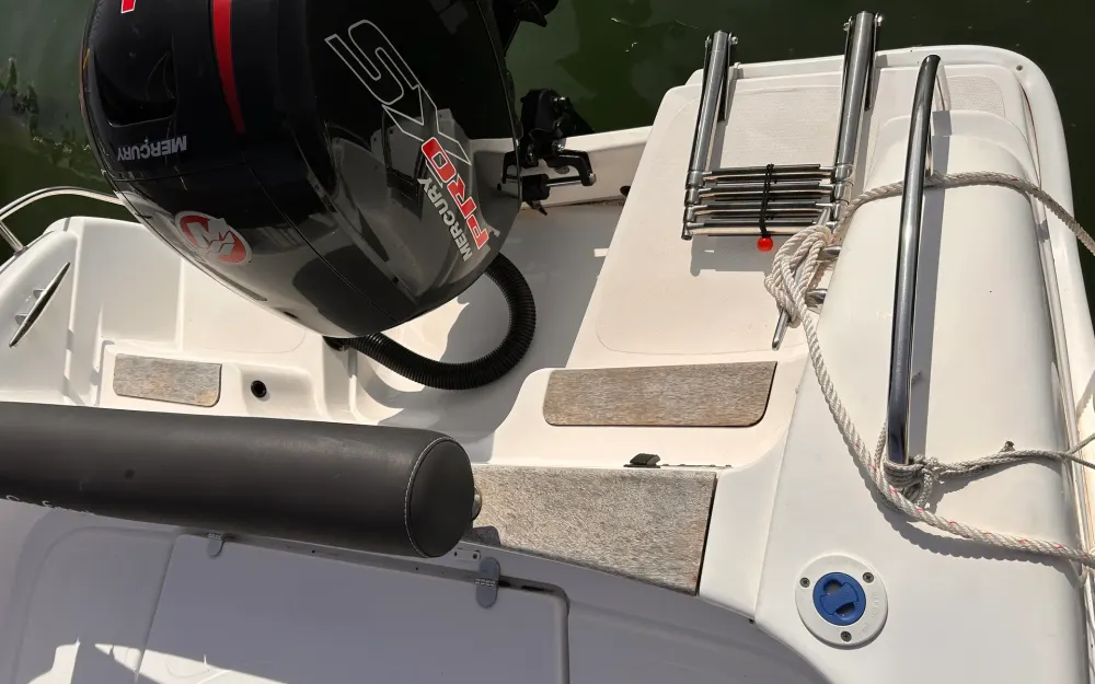 slider 13 B2 Marine Cap Ferret 652 Open