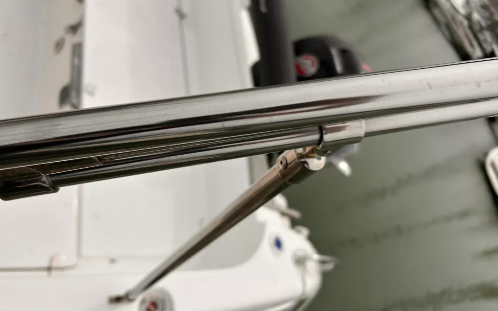 slider 6 B2 Marine Cap Ferret 652 Open