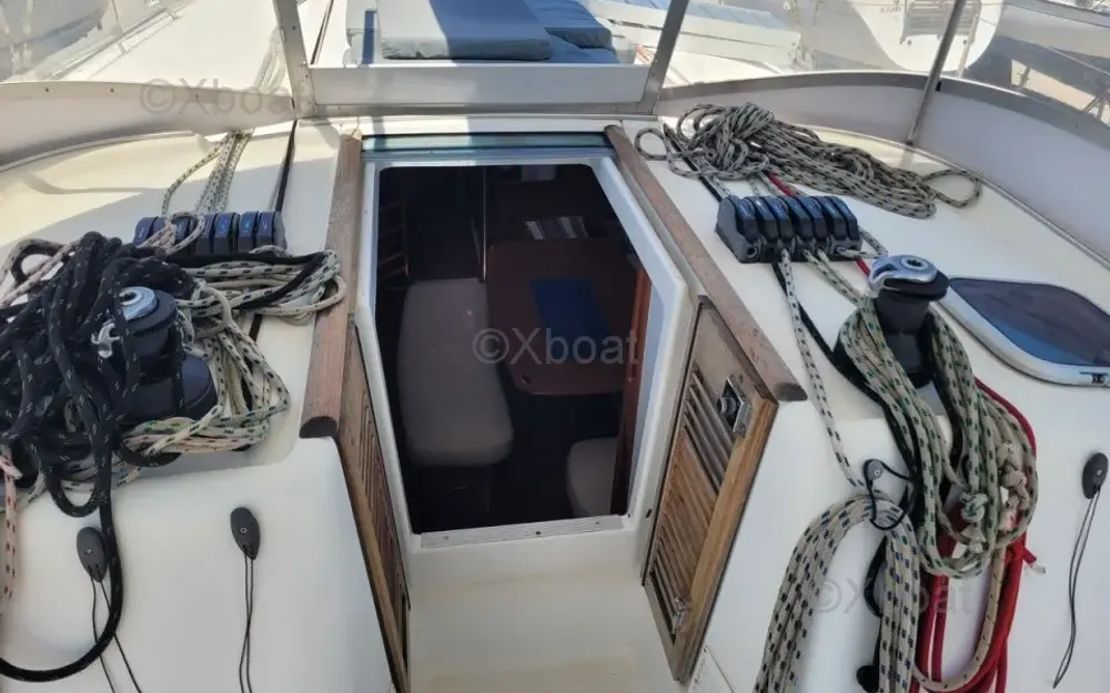 slider 11 Beneteau Cyclades 43.4