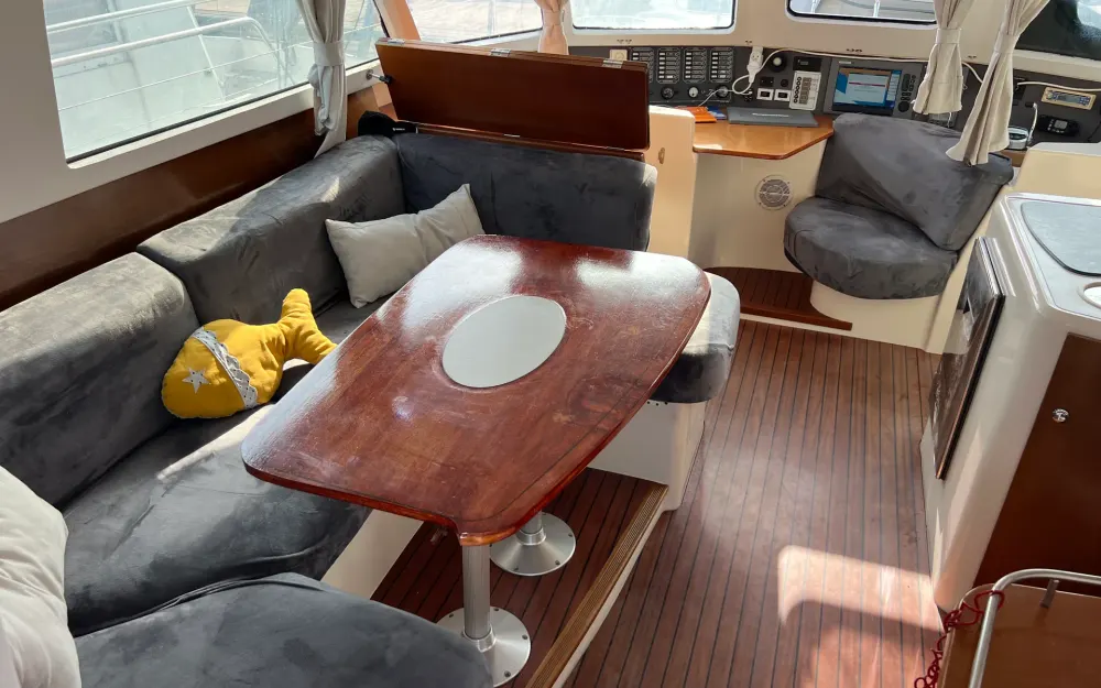 slider 9 Fountaine Pajot Greenland 34