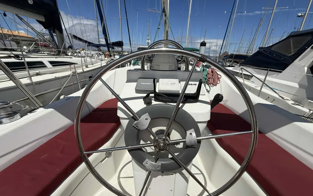slider 10 Beneteau Oceanis 331 Clipper