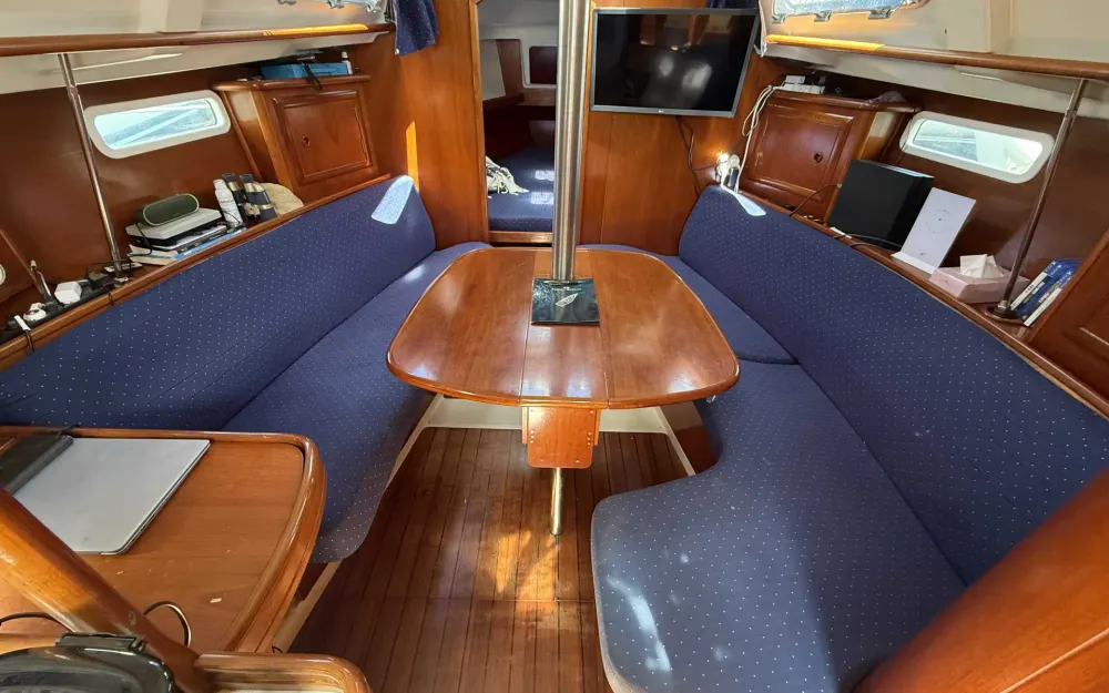 slider 12 Beneteau Oceanis 331 Clipper