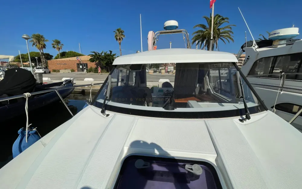 slider 10 Jeanneau Merry Fisher 795