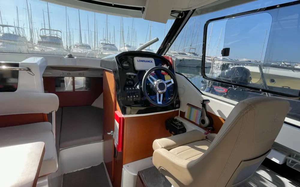 slider 21 Jeanneau Merry Fisher 795