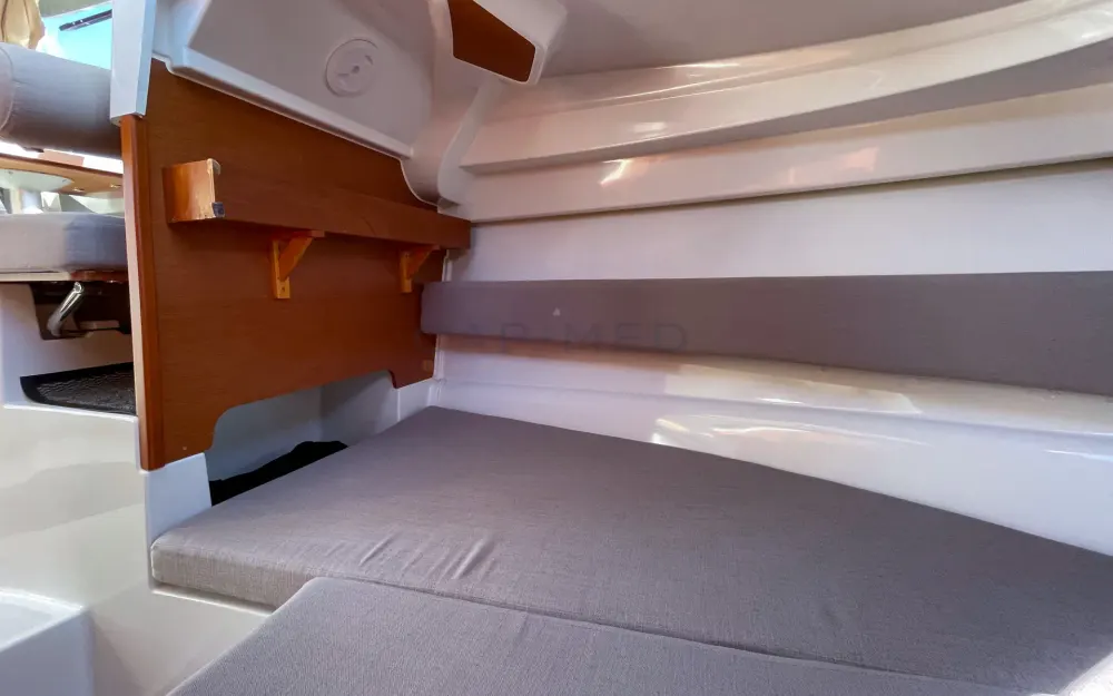 slider 27 Jeanneau Merry Fisher 795