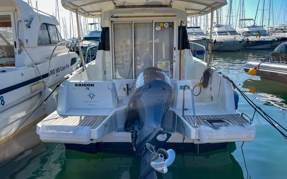 slider 2 Jeanneau Merry Fisher 795