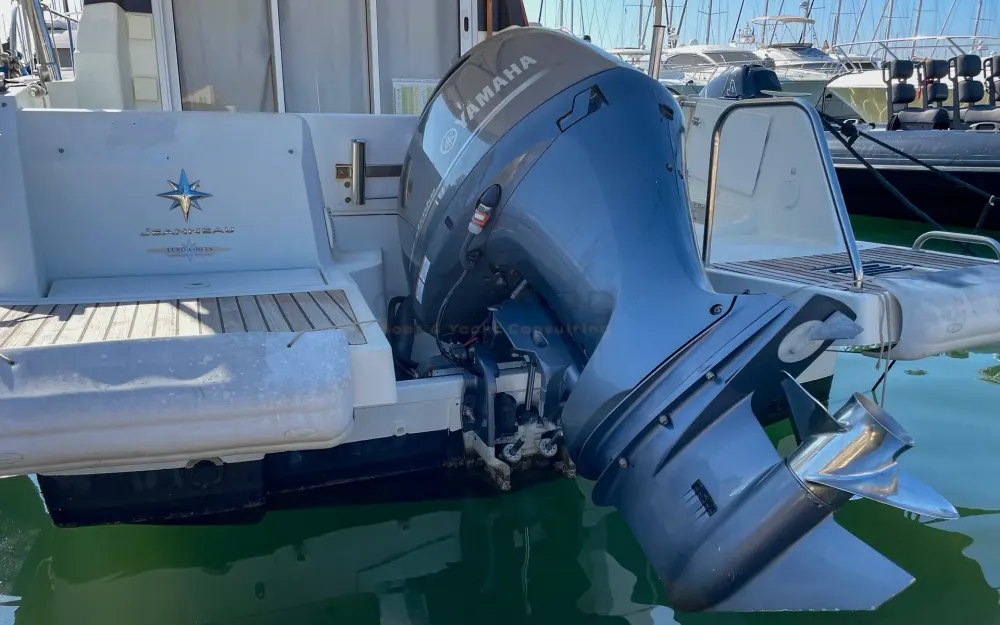 slider 3 Jeanneau Merry Fisher 795
